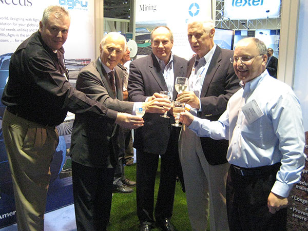 2013 m Rick Cannon, J.P. Giroud, Greg Cekandar, Paul Barker and Rob Johnson celebrating P. Barker’s 50-year career.