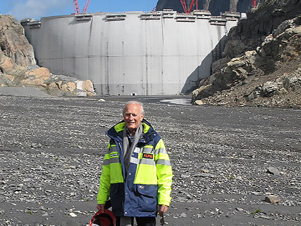 2014d J.P. Giroud at Vieux Emosson Dam, Switzerland